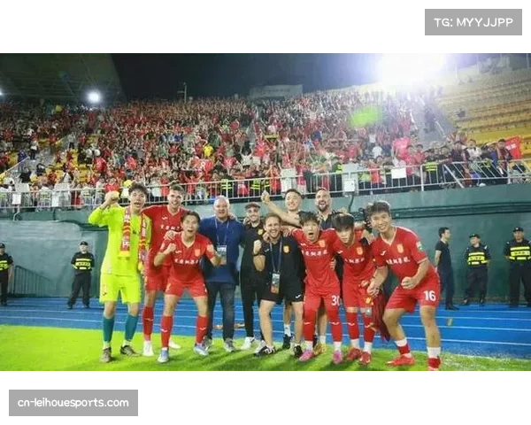 杜月徵红牌影响：铜梁龙前锋停赛考验球队阵容深度